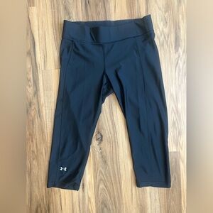 Under Armour HeatGear Black Compression Capri Leggings Large